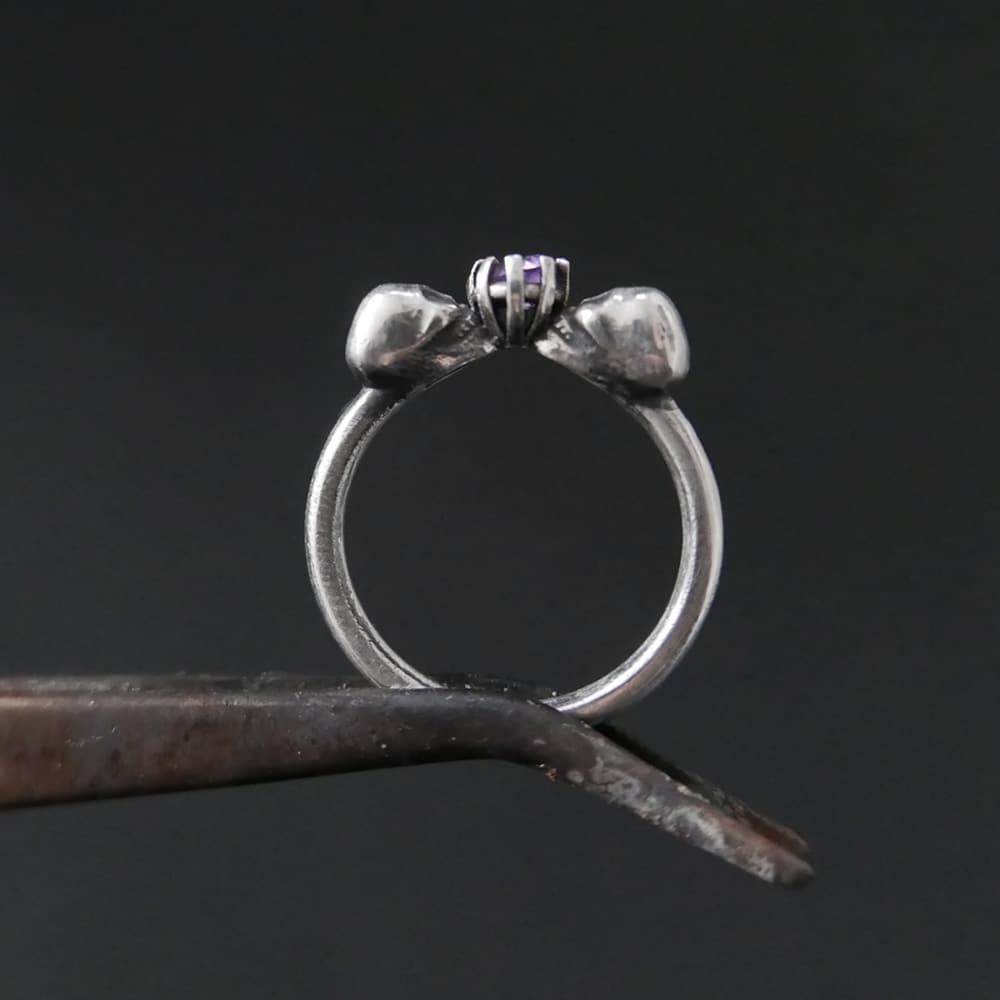 Skulls Ring with Stone - DeZigner Studio Skulls Ring with Stone - DeZigner Studio